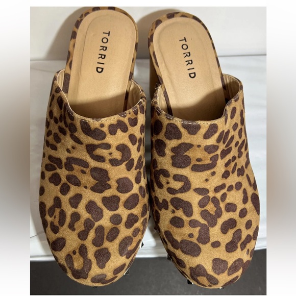 Torrid Womens Studded Platform Wood Leopard Print Mules Sz 9WW Xtra Wide Superb! - Picture 5 of 11